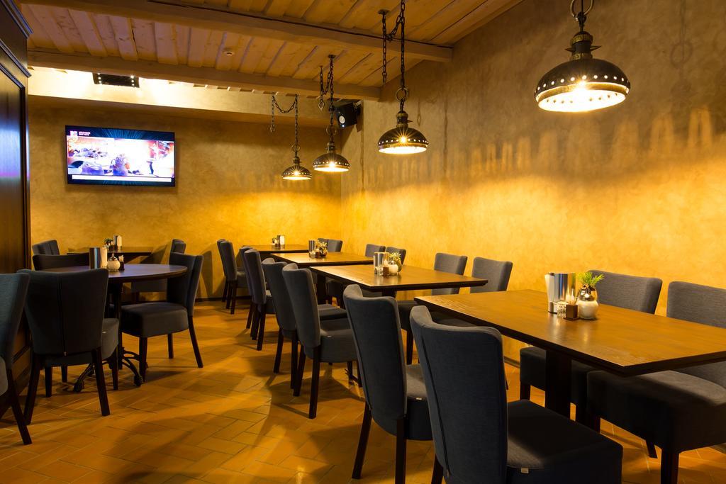 Hotel - Bar Grafaite Šiauliai Dış mekan fotoğraf