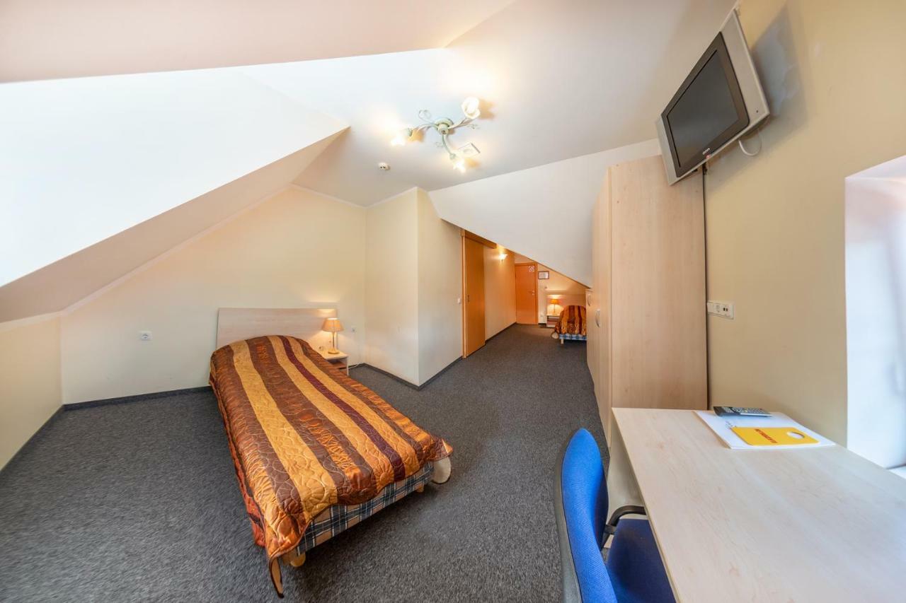 Hotel - Bar Grafaite Šiauliai Dış mekan fotoğraf